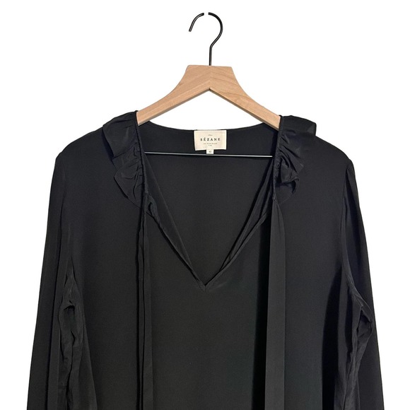 Sezane Black Blouse - Picture 2 of 10